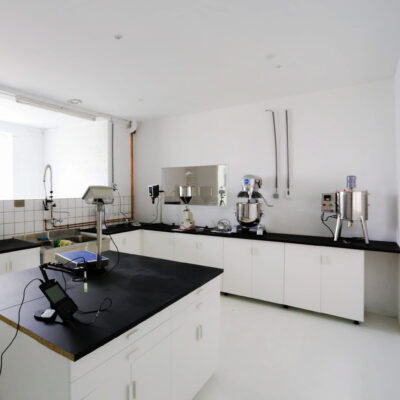 118464444_981095395662459_42929846387827860_n